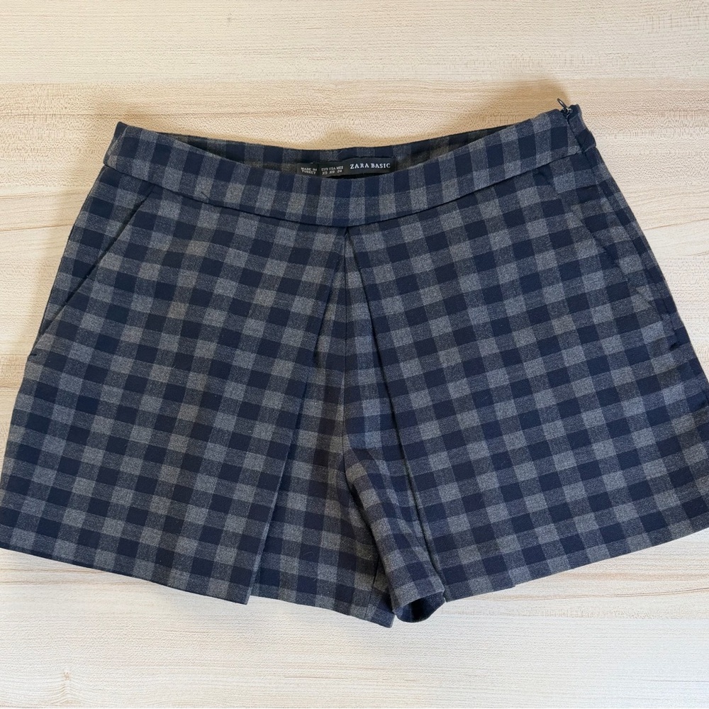 Zara Women's High Waist Plaid Shorts